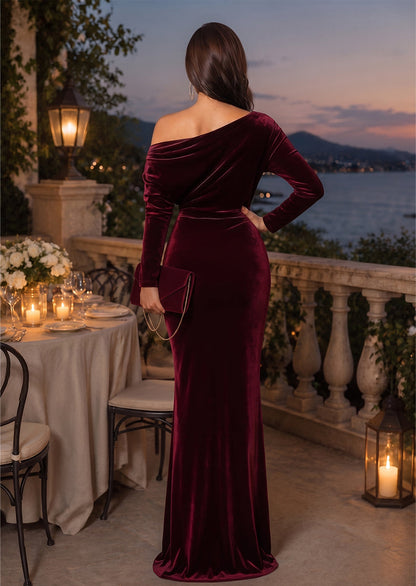 Robe de soirée longue en velours, coupe trompette/sirène, épaules dénudées, manches longues Robes avec drapés
