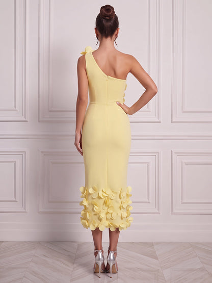 Fourreau / colonne Asymétrique à une épaule Sans manches Satin Longueur midi Robe de cocktail avec Fleur 3D