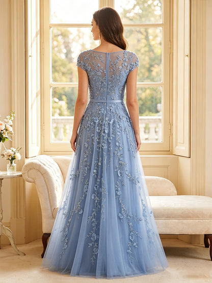 Robe de mère de la mariée longue, coupe trapèze/princesse, encolure ronde, manches courtes, avec dentelle et fleurs en 3D