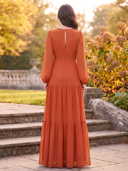 Robes de mère de la mariée en mousseline, coupe trapèze/princesse, encolure arrondie, manches longues, longueur au sol