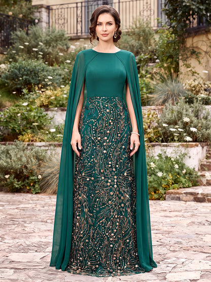 Robe de mère de la mariée longue en mousseline, coupe droite/fourreau, encolure arrondie, sans manches, avec motifs appliqués et cape
