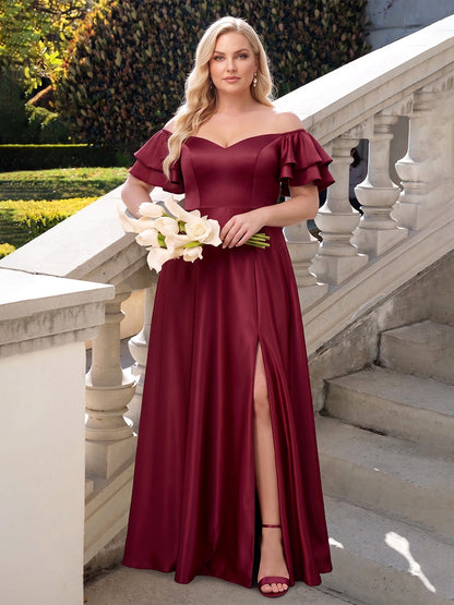 Robes de demoiselle d'honneur en satin, coupe trapèze/princesse, épaules tombantes, manches courtes, longueur au sol, grandes tailles, avec volants et fente latérale