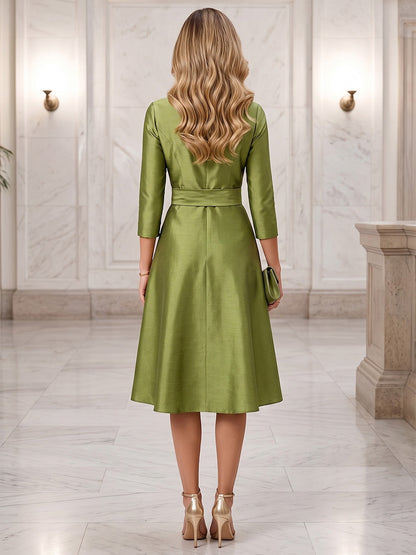Trapèze / princesse Col chemise Manches 3/4 Satin Longueur genou Robe de cocktail avec Nœud
