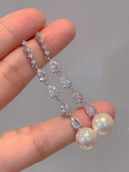 Boucles d'oreilles pendantes luxueuses en zircone et perles pour femmes