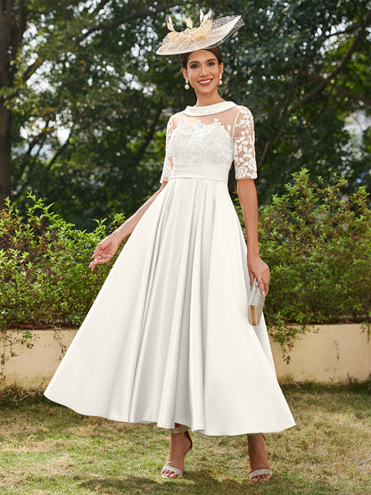 Robe de Soirée Longue à Manches Mi-Longues et Décolleté En V/Princesse avec Appliques