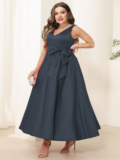 Robe de Soirée Longue Grande Taille, Coupe Trapèze/Princesse, Col en V, Sans Manches avec Nœud Papillon