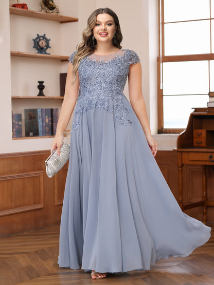 Robe de Mère de la Mariée Grande Taille, Coupe Trapèze/Princesse, Manches Courtes, en Mousseline avec Appliques