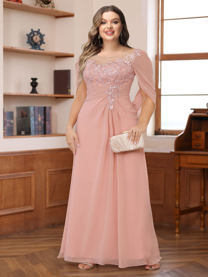 Robe de Mère de la Mariée Grande Taille, Coupe Trapèze/Princesse, Décolleté Illusion, Froncée avec Cape