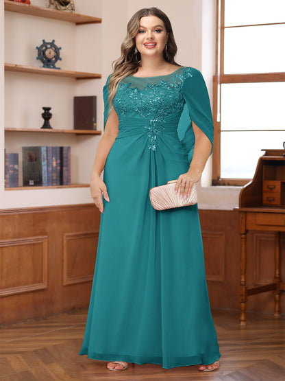 Robe de Mère de la Mariée Grande Taille, Coupe Trapèze/Princesse, Décolleté Illusion, Froncée avec Cape