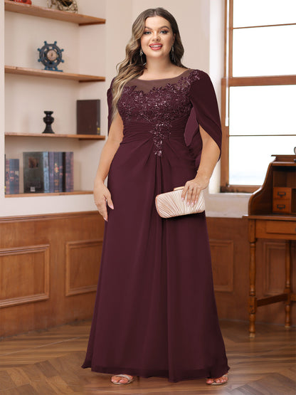 Robe de Mère de la Mariée Grande Taille, Coupe Trapèze/Princesse, Décolleté Illusion, Froncée avec Cape