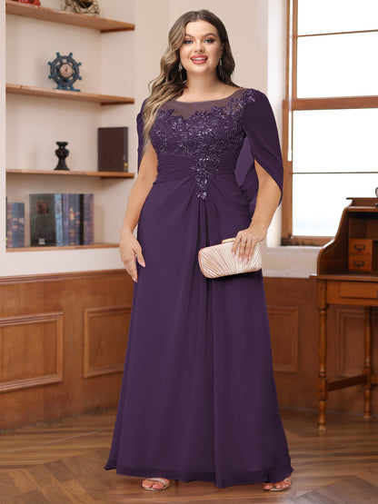 Robe de Mère de la Mariée Grande Taille, Coupe Trapèze/Princesse, Décolleté Illusion, Froncée avec Cape