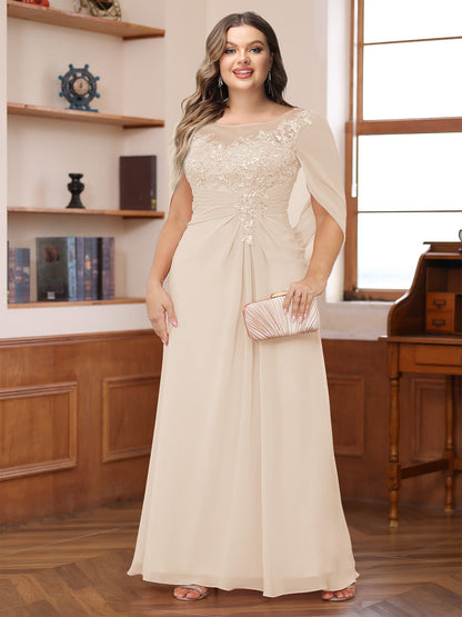 Robe de Mère de la Mariée Grande Taille, Coupe Trapèze/Princesse, Décolleté Illusion, Froncée avec Cape