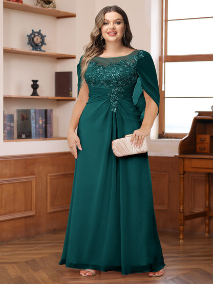 Robe de Mère de la Mariée Grande Taille, Coupe Trapèze/Princesse, Décolleté Illusion, Froncée avec Cape