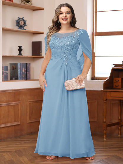Robe de Mère de la Mariée Grande Taille, Coupe Trapèze/Princesse, Décolleté Illusion, Froncée avec Cape
