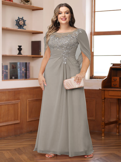 Robe de Mère de la Mariée Grande Taille, Coupe Trapèze/Princesse, Décolleté Illusion, Froncée avec Cape