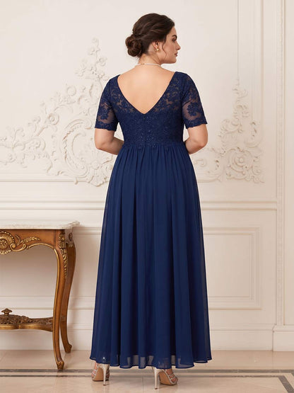 Robe Formelle Longue Mère de la Mariée Grande Taille Ligne A/Princesse Col en V Manches Courtes avec Perles & Appliques
