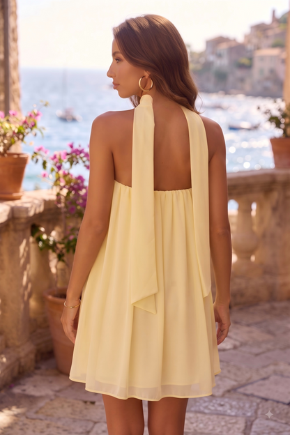 Mini-robe de soirée (coupe trapèze) en mousseline, sans manches, bustier et étole