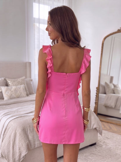 Mini-robe de soirée (coupe fourreau) en satin de soie, sans manches, col en V, manches volantées, nœud et volants