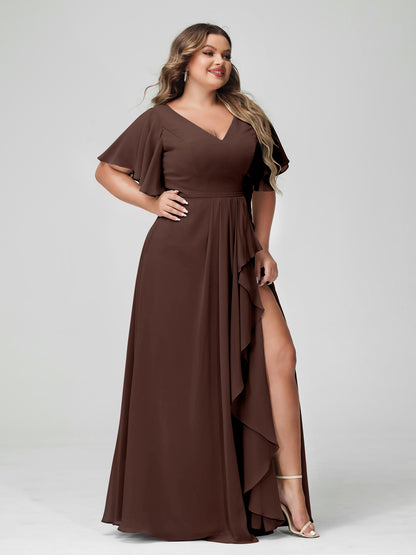Forme Princesse Col en V Demi manches Mousseline de soie Volants Grande taille Robes de demoiselle d'honneur avec Côté fendu