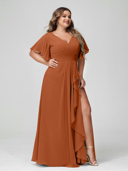 Forme Princesse Col en V Demi manches Mousseline de soie Volants Grande taille Robes de demoiselle d'honneur avec Côté fendu