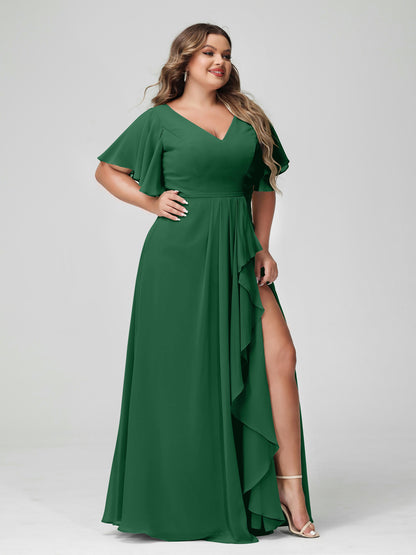Forme Princesse Col en V Demi manches Mousseline de soie Volants Grande taille Robes de demoiselle d'honneur avec Côté fendu