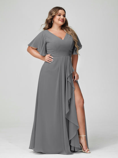 Forme Princesse Col en V Demi manches Mousseline de soie Volants Grande taille Robes de demoiselle d'honneur avec Côté fendu