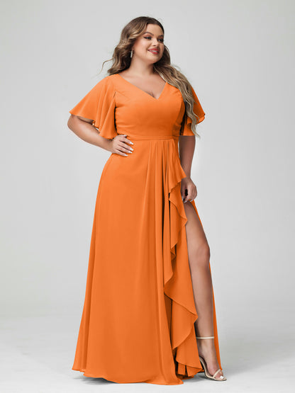 Forme Princesse Col en V Demi manches Mousseline de soie Volants Grande taille Robes de demoiselle d'honneur avec Côté fendu