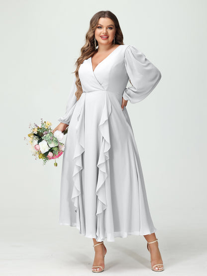 Forme Princesse Col V Manches Longues Mousseline de soie Longueur Thé Volants Grande taille Robes de demoiselle d'honneur avec Poches