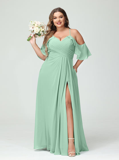 Forme Princesse Bretelles spaghetti Manches courtes Mousseline de soie Ruché Fendu sur le côté Grande taille Robes de demoiselle d'honneur avec poches