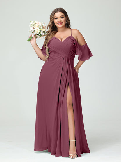 Forme Princesse Bretelles spaghetti Manches courtes Mousseline de soie Ruché Fendu sur le côté Grande taille Robes de demoiselle d'honneur avec poches