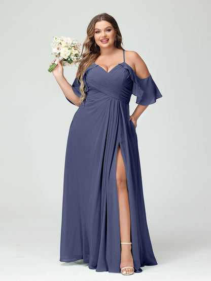 Forme Princesse Bretelles spaghetti Manches courtes Mousseline de soie Ruché Fendu sur le côté Grande taille Robes de demoiselle d'honneur avec poches