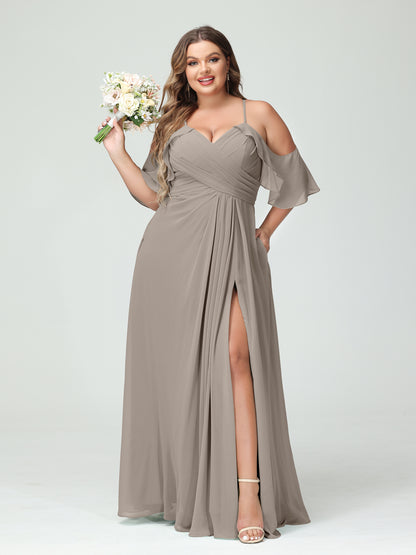 Forme Princesse Bretelles spaghetti Manches courtes Mousseline de soie Ruché Fendu sur le côté Grande taille Robes de demoiselle d'honneur avec poches