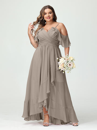 Forme Princesse Bretelles spaghetti Col en V Manches courtes Mousseline de soie Volants Asymétrique Grande taille Robes de demoiselle d'honneur
