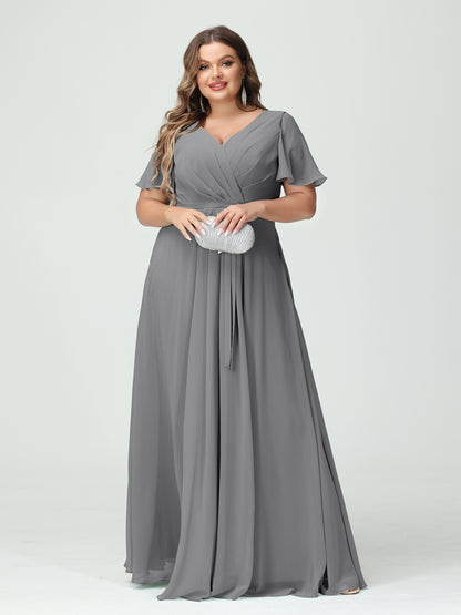 Forme Princesse Col en V Manches courtes Mousseline de soie Fendue sur le côté Grande taille Robes de demoiselle d'honneur avec poches Ceinture