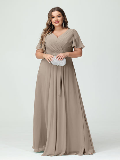 Forme Princesse Col en V Manches courtes Mousseline de soie Fendue sur le côté Grande taille Robes de demoiselle d'honneur avec poches Ceinture