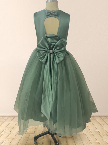 Robes de fille de fleur en tulle à col rond avec nœud papillon et taille perlée