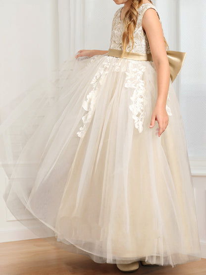 Robe de Demoiselled'Honneur Trapèze/Princesse en Tulle, Col en V, Longueur au Sol avec Appliques
