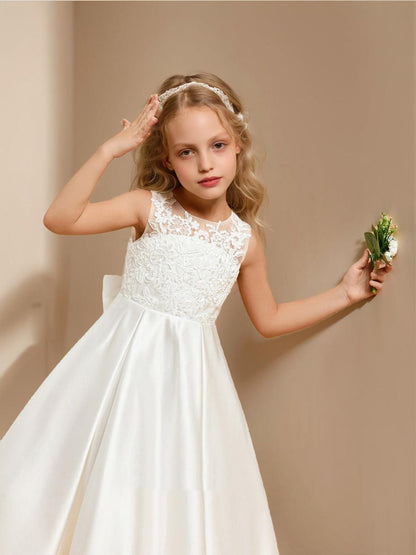 Robe de Petite Fille d'Honneur A-Line/Princesse En Satin Col Rond Longueur Thé Avec Nœud Et Dentelle