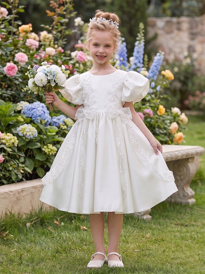 Ligne A/Princesse Scoop Manches Courtes Longueur Genou Robes de Fille à Fleurs avec Paillettes & Noeud Papillon