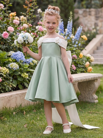 Ligne A/Princesse Hors de L'épaule Sans Manches Longueur Genou Robes de Fille à Fleurs avec Noeud Papillon & Florale 3D