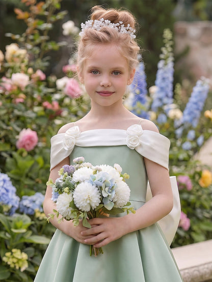 Ligne A/Princesse Hors de L'épaule Sans Manches Longueur Genou Robes de Fille à Fleurs avec Noeud Papillon & Florale 3D