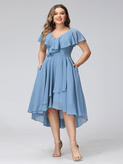 Robe de Demoiselled'Honneur Grande Taille Asymétrique en Mousseline, Col en V, Manches Courtes avec Poches