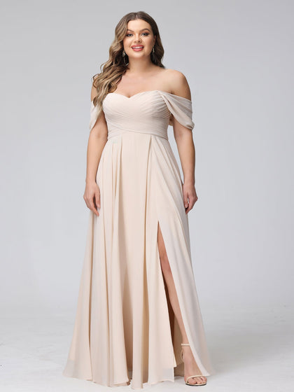 Robe de Demoiselled'Honneur Trapèze, Épaules Dénudées, Sans Manches, Longue Froncée en Mousseline, Grande Taille avec Fente Sur le Côté