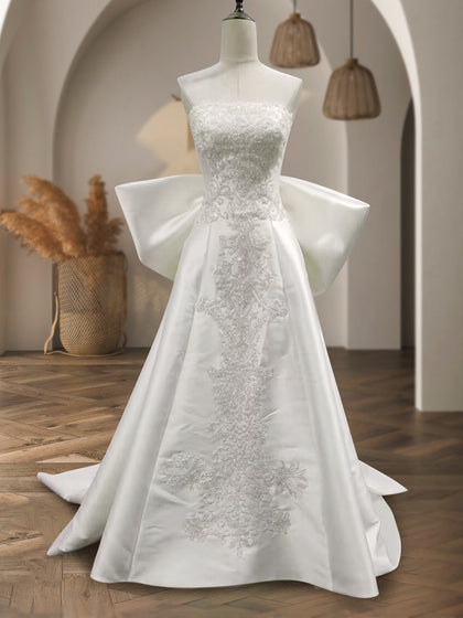 Robes de Mariée Trapèze/Princesse Sans Manches avec Appliques
