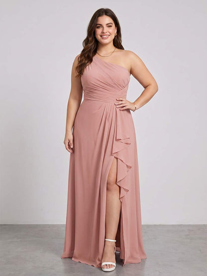Robe Longue de Demoiselle d'Honneur Grande Taille Ligne A/Princesse Asymétrique à une épaule Fendue sur le côté & Ruchée
