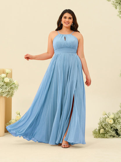 Robe de Demoiselle d'Honneur Longue Grande Taille à Col Licou et Coupe Princesse avec Fente Sur Le Côté et Volants