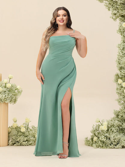 Robe de Demoiselled'Honneur Grande Taille, Fourreau/Colonne, Asymétrique, Longue, Froncée avec Fente Sur le Côté