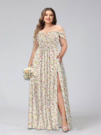 Robe de Demoiselled'Honneur Grande Taille, Coupe Trapèze/Princesse, Épaules Dénudées, Manches Courtes, Fendue Sur le Côté