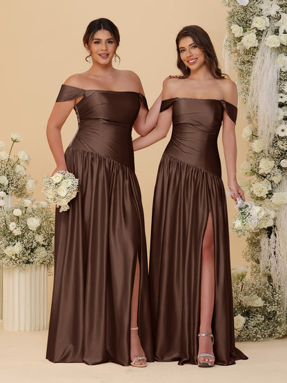 Robes de Demoiselle d'Honneur Longues à Ligne A/Princesse, Décolleté Épaules Dénudées, Froncées, avec Fente Latérale et Plis