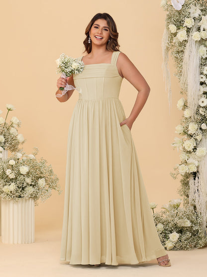 Robes de Demoiselle d'Honneur Grande Taille en Chiffon, Coupe Trapèze/Princesse, Col Carré, sans Manches, avec Plis